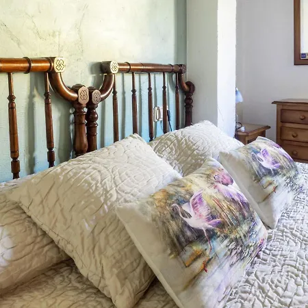 Ferienhaus Comfortable Holiday In With Barbecue Villanueva de Valdueza