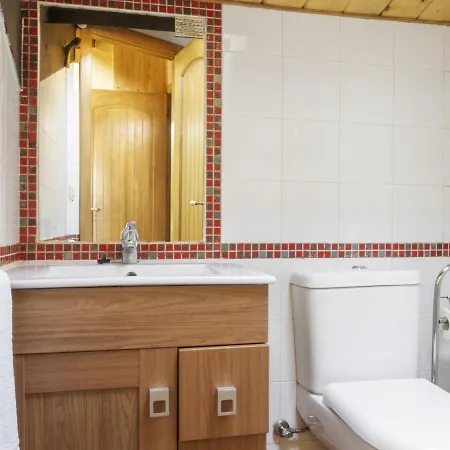 Comfortable Holiday In With Barbecue Ferienhaus Villanueva de Valdueza