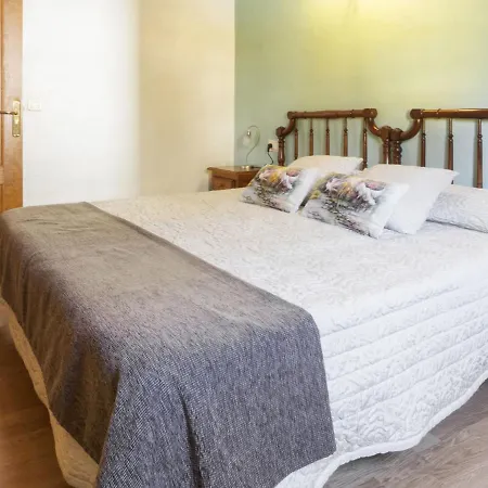 Ferienhaus Comfortable Holiday In With Barbecue Villanueva de Valdueza